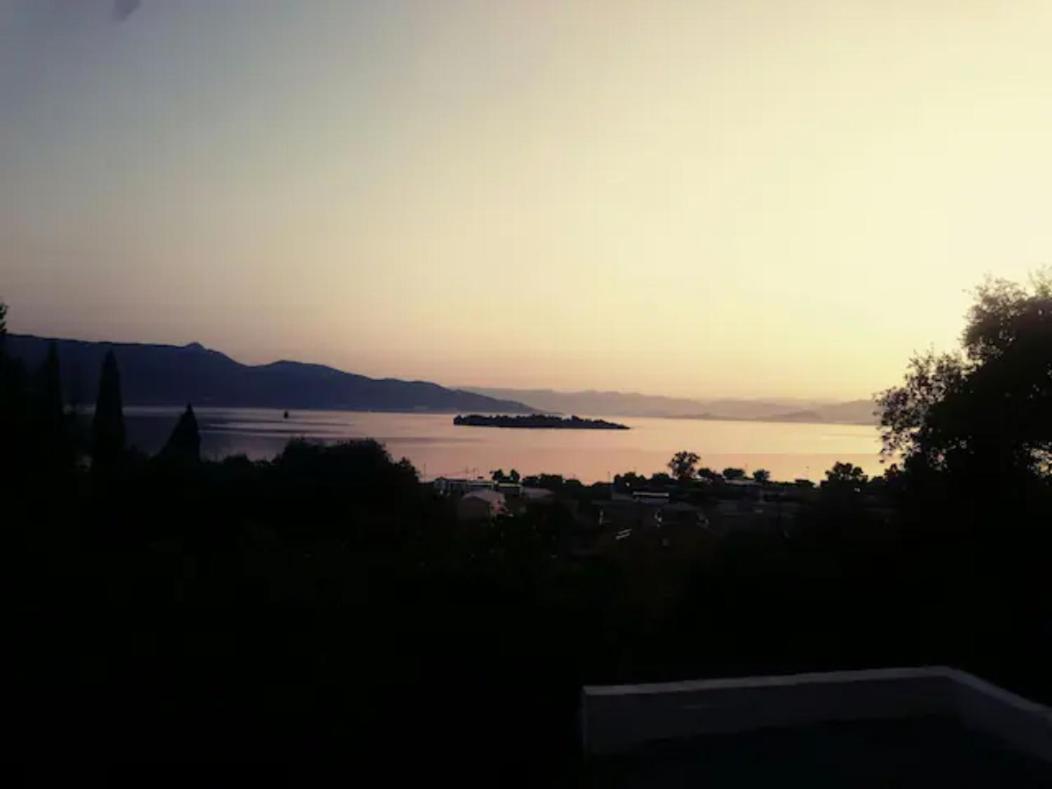 Апартаменти Σοφιτα Ξυλο Μεταλο Γυαλι Alykes Potamou Екстер'єр фото